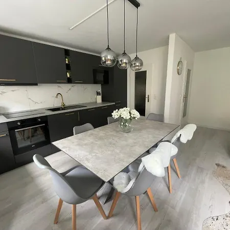 Luxus Apartment Am Fremersberg - Zentral - Mit Klima, Badewanne & Sauna