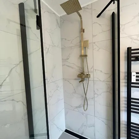 Luxus Apartment Am Fremersberg - Zentral - Mit Klima, Badewanne & Sauna * Baden-Baden