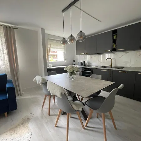 Luxus Apartment Am Fremersberg - Zentral - Mit Klima, Badewanne & Sauna *